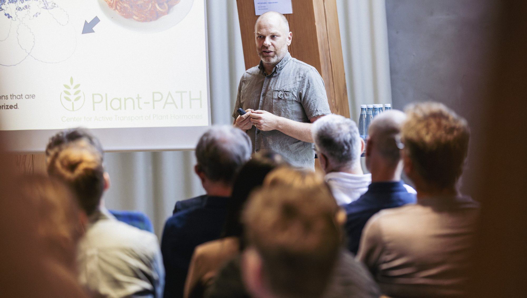 Magnus Kjærgaard presenting at Plant Path kickoff